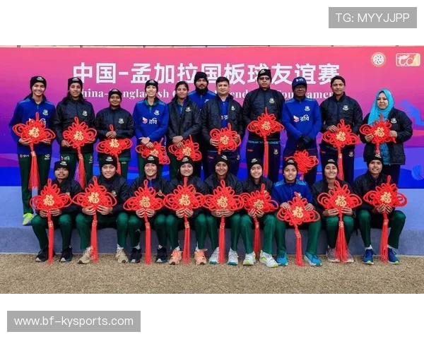 世界板球女子联赛推进基层女裁判员与教练员职业化路径，板球裁判手势